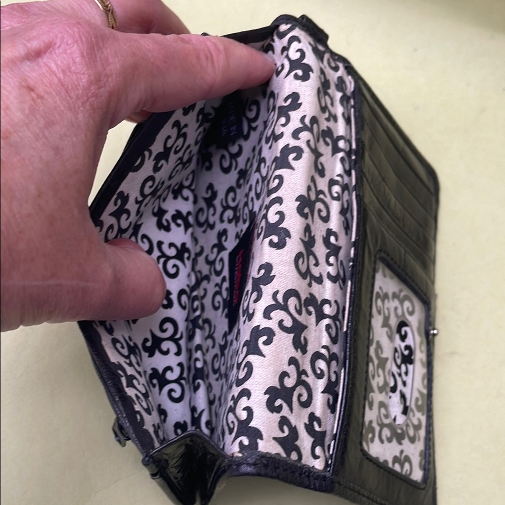 Hobo International Black Leather Wallet/Clutch - Picture 6 of 8